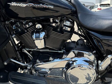 2019 Harley-Davidson Road Glide, чёрный, 2200000 рублей, вид 3