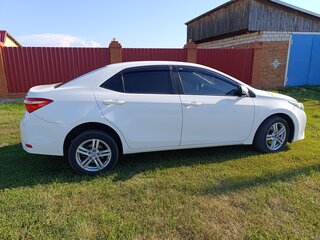 2013 Toyota Corolla XI (E160, E170, E180), белый, 1430000 рублей, вид 5