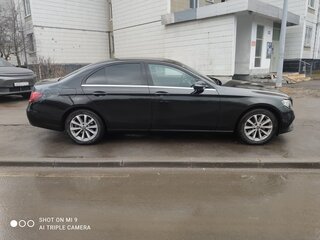 2019 Mercedes-Benz E-Класс 200 V (W213, S213, C238), чёрный, 2250000 рублей, вид 3