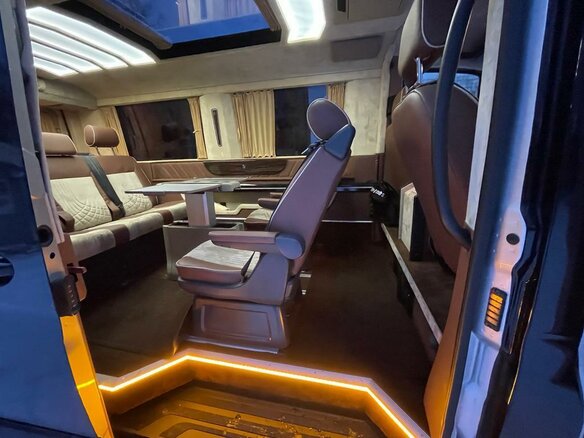 2019 Mercedes-Benz Sprinter, чёрный, 8990000 рублей - вид 14