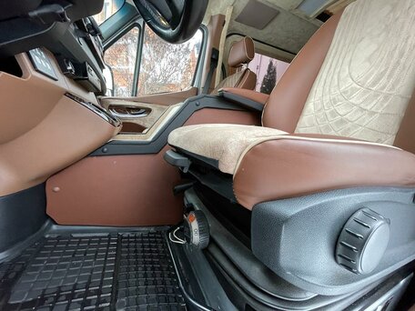 2019 Mercedes-Benz Sprinter, чёрный, 8990000 рублей, вид 5