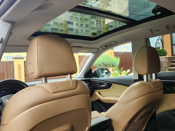 2020 Audi Q8 45 TDI I (4M), коричневый, 6700000 рублей - вид 5