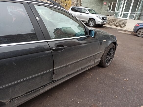 2003 BMW 3 серии 330xi IV (E46) Рестайлинг, чёрный - вид 4