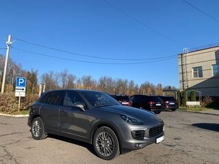 2015 Porsche Cayenne Diesel II Рестайлинг (958), серый, 4000000 рублей, вид 1