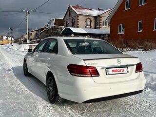 2014 Mercedes-Benz E-Класс 200 IV (W212, S212, C207) Рестайлинг, белый, 2499000 рублей, вид 4