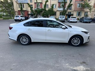 2020 Kia Cerato IV, белый, 1550000 рублей, вид 4