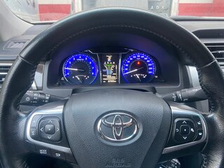2015 Toyota Camry VII (XV50) Рестайлинг, белый, 3100000 рублей, вид 5