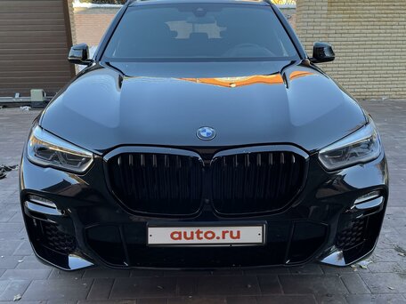 2019 BMW X5 50i IV (G05/G18), чёрный, 6900000 рублей, вид 2