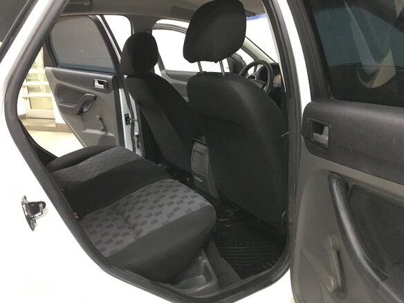 2007 Ford Focus II, белый - вид 7