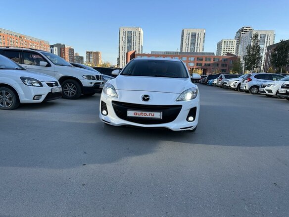 2012 Mazda 3 II (BL) Рестайлинг, белый, 1355000 рублей - вид 3