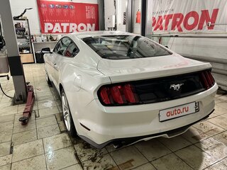 2017 Ford Mustang VI, белый, 3400000 рублей, вид 3