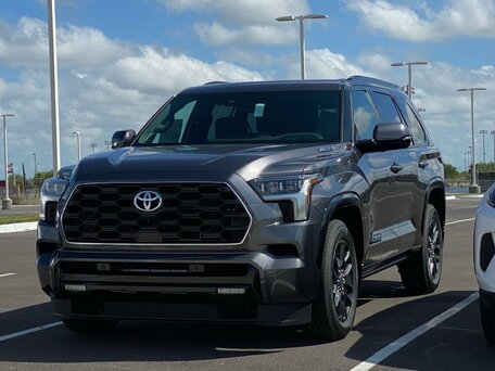 Toyota Sequoia III