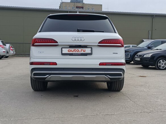2021 Audi Q7 45 TFSI II (4M) Рестайлинг, белый, 6200000 рублей - вид 10