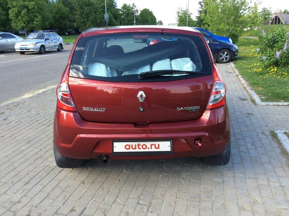 2012 Renault Sandero I, красный - вид 4