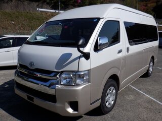 2019 Toyota HiAce H200 Рестайлинг, бежевый, 5400000 рублей, вид 4