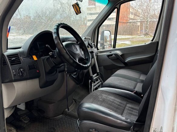 2006 Mercedes-Benz Sprinter, белый, 2300000 рублей - вид 3