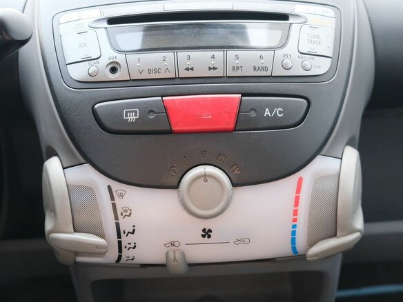 2007 Peugeot 107 I, голубой, 460000 рублей - вид 13