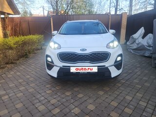 2021 Kia Sportage IV Рестайлинг, белый, 2300000 рублей, вид 5