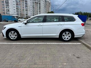 2019 Volkswagen Passat GTE B8 Рестайлинг, белый, 2000951 рублей, вид 4