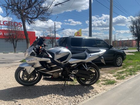 2002 Honda CBR 600F, серебристый, 340000 рублей, вид 2