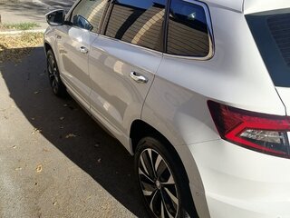2023 Skoda Karoq I Рестайлинг, белый, 3010000 рублей, вид 3
