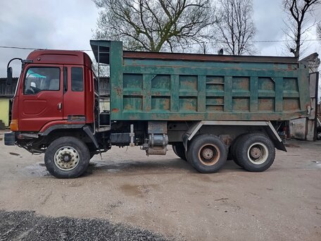 2007 IVECO-Ling Ye NJ3250, красный, 999999 рублей, вид 2