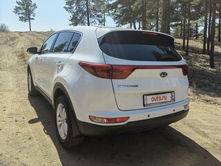 2018 Kia Sportage IV, белый, 2100000 рублей, вид 4