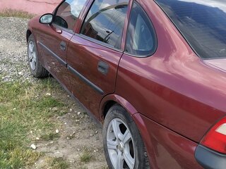 1997 Opel Vectra B, пурпурный, 220000 рублей, вид 4