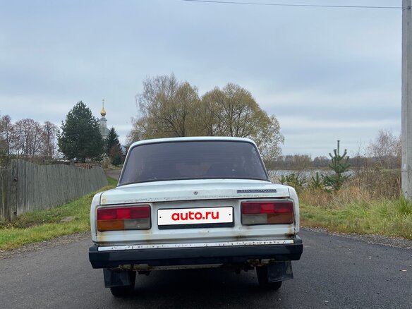 2002 Lada (ВАЗ) 2107, белый, 65000 рублей - вид 7