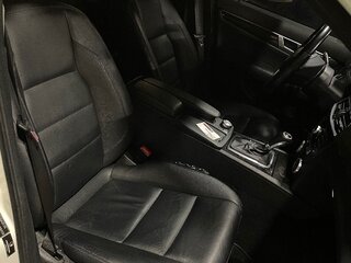 2011 Mercedes-Benz C-Класс 300 III (W204) Рестайлинг, белый, 1830000 рублей, вид 5