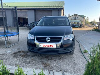 2010 Volkswagen Touran I Рестайлинг 2, чёрный, 950000 рублей, вид 1