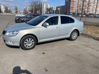 2013 Skoda Octavia II (A5) Рестайлинг, серебристый, 900000 рублей, вид 4