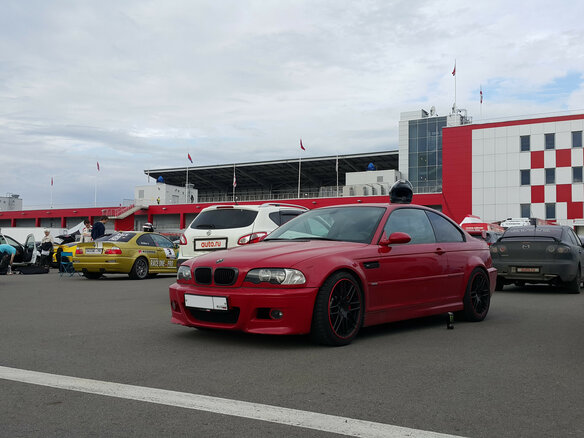 2002 BMW M3 III (E46), красный