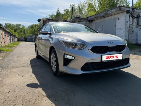 2020 Kia Ceed III, серый, 1670000 рублей, вид 4