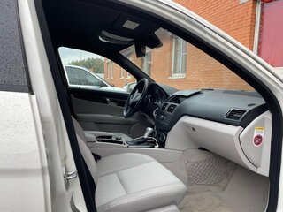 2011 Mercedes-Benz C-Класс 180 BlueEFFICIENCY III (W204), белый, 1100000 рублей, вид 2
