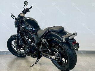 2023 Honda CMX 1100 Rebel, чёрный, 1590000 рублей, вид 3
