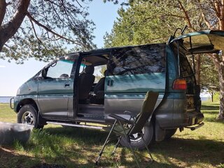 1997 Mitsubishi Delica IV, зелёный, 700000 рублей, вид 3