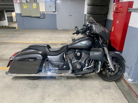2018 Indian Chieftain, серый, 1700000 рублей, вид 1
