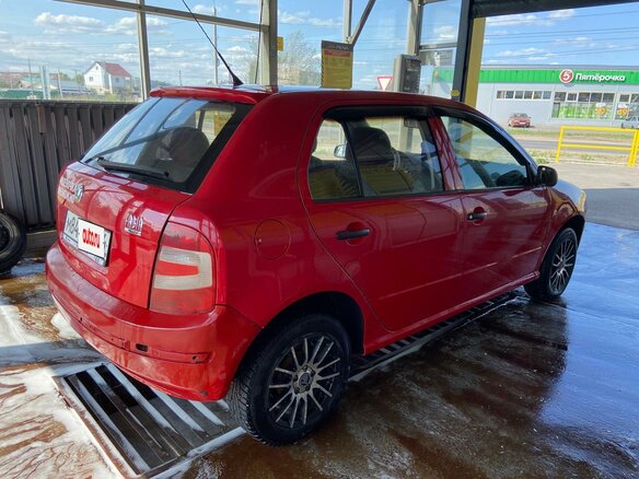2006 Skoda Fabia I Рестайлинг, красный, 298000 рублей - вид 5