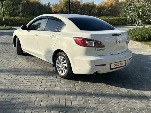 2012 Mazda 3 II (BL) Рестайлинг, белый, 1355000 рублей - вид 12