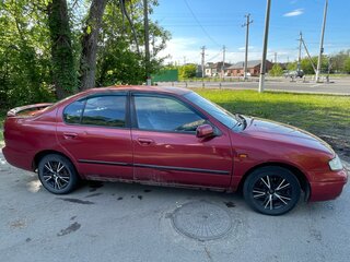 1997 Nissan Primera II (P11), красный, 355000 рублей, вид 2