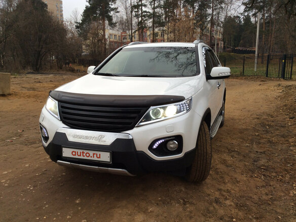 2012 Kia Sorento II, белый - вид 2