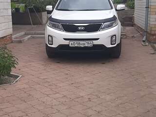 2015 Kia Sorento II Рестайлинг, белый, 1900000 рублей, вид 1