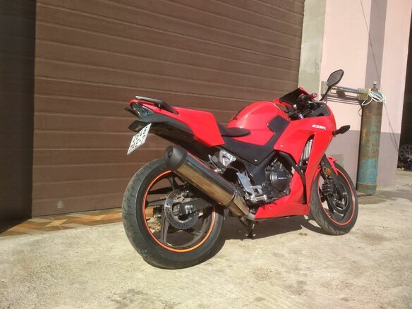 2015 Honda CBR 300R, красный, 433015 рублей - вид 2