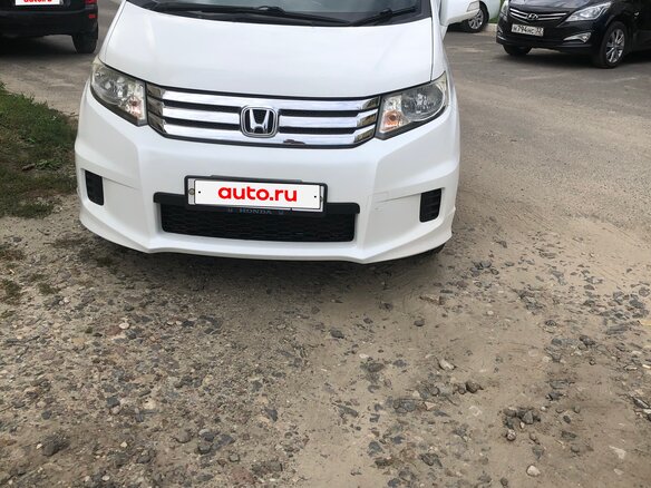 2013 Honda Freed Spike I Рестайлинг, белый, 1050000 рублей - вид 3