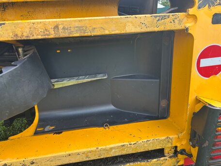 2011 JCB 3CX, 6800000 рублей, вид 4