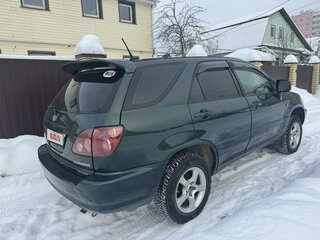 1998 Toyota Harrier I (XU10), зелёный, 750000 рублей, вид 3