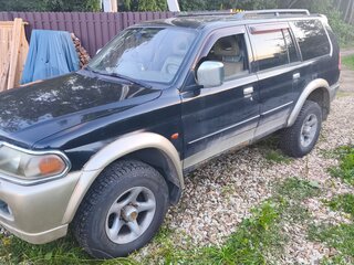 2000 Mitsubishi Pajero Sport I, чёрный, 650000 рублей, вид 3