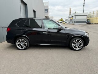 2016 BMW X5 40d III (F15), чёрный, 4100000 рублей, вид 4