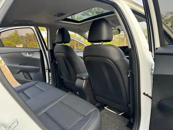 2022 Kia K3 II (China Market), белый - вид 17